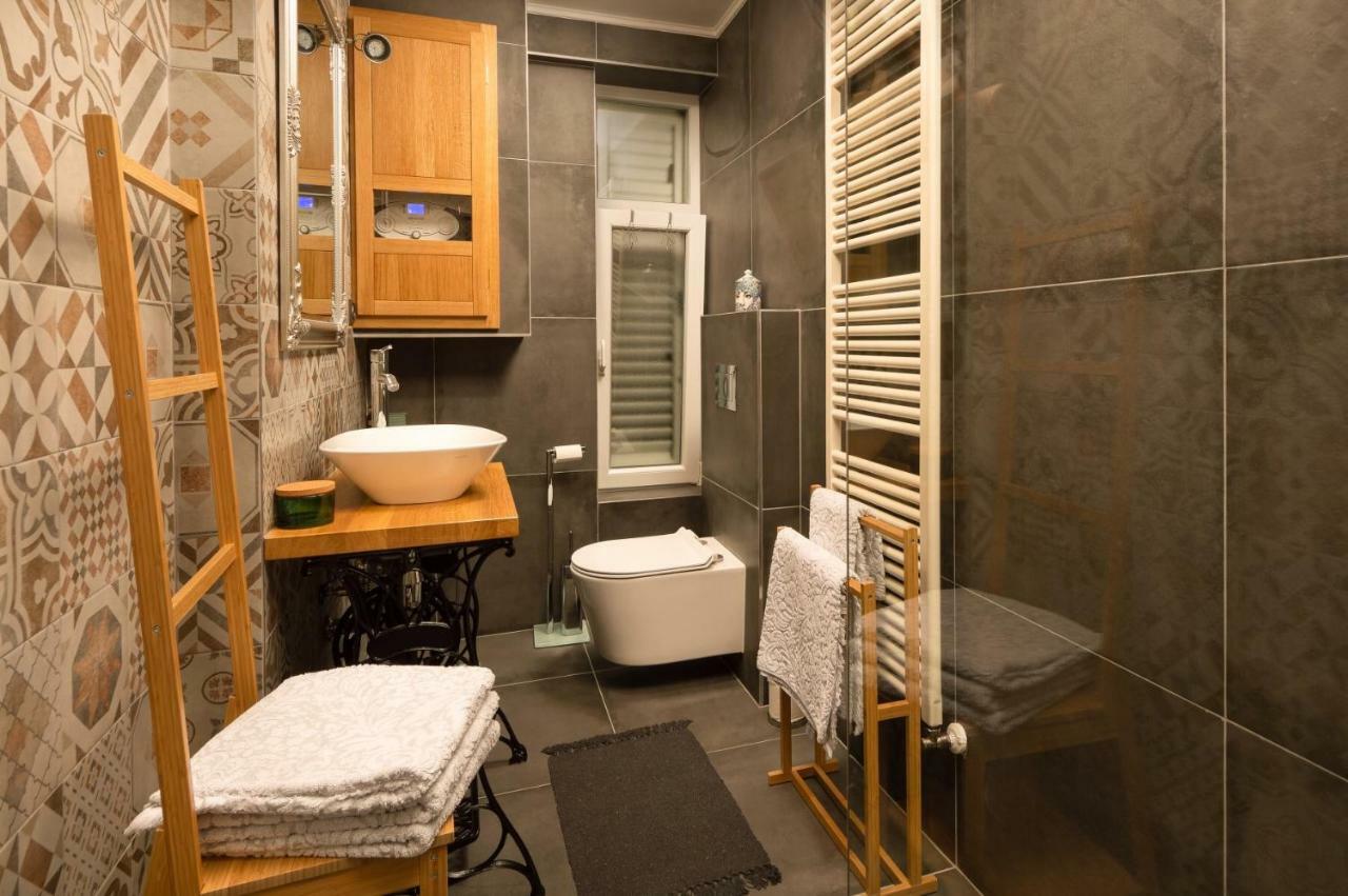 Apartment Altana With Free Parking プーラ エクステリア 写真